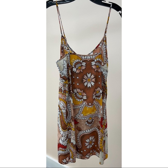 BCBGMAXAZRIA Two Piece Wrap Robe Dress in Dusty Rio Red - Picture 5 of 9